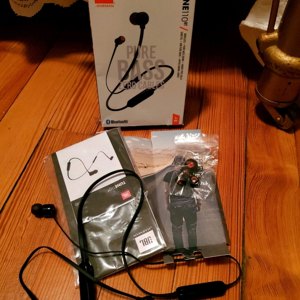 JBL Pure Bass Wireless Bluetooth Headphones